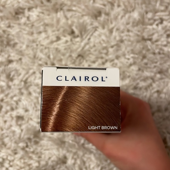 Clairol root touch up - Picture 2 of 5